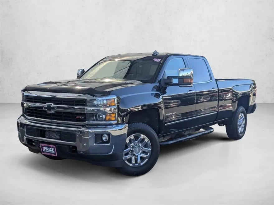 2016 Chevrolet Silverado 3500HD LTZ photo 1