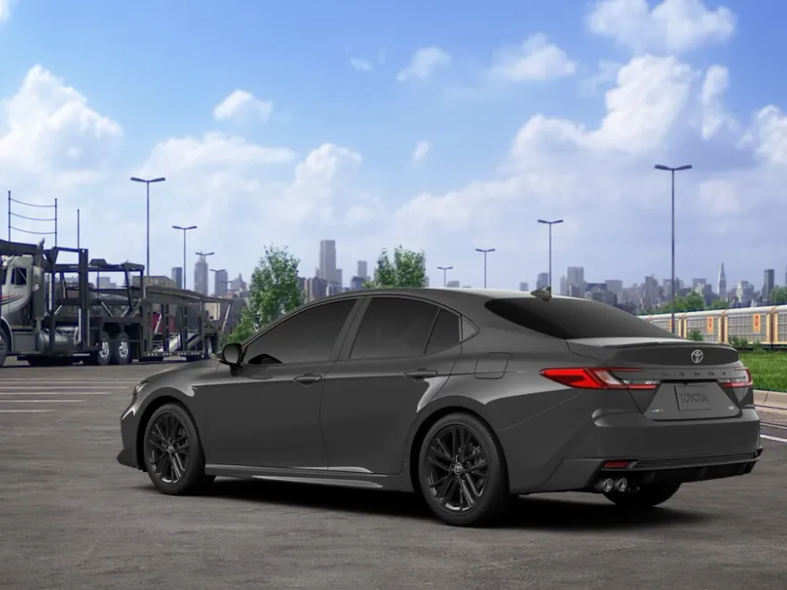 2026 Toyota Camry SE photo 1