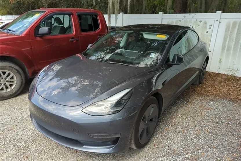 2023 Tesla Model 3 photo 1