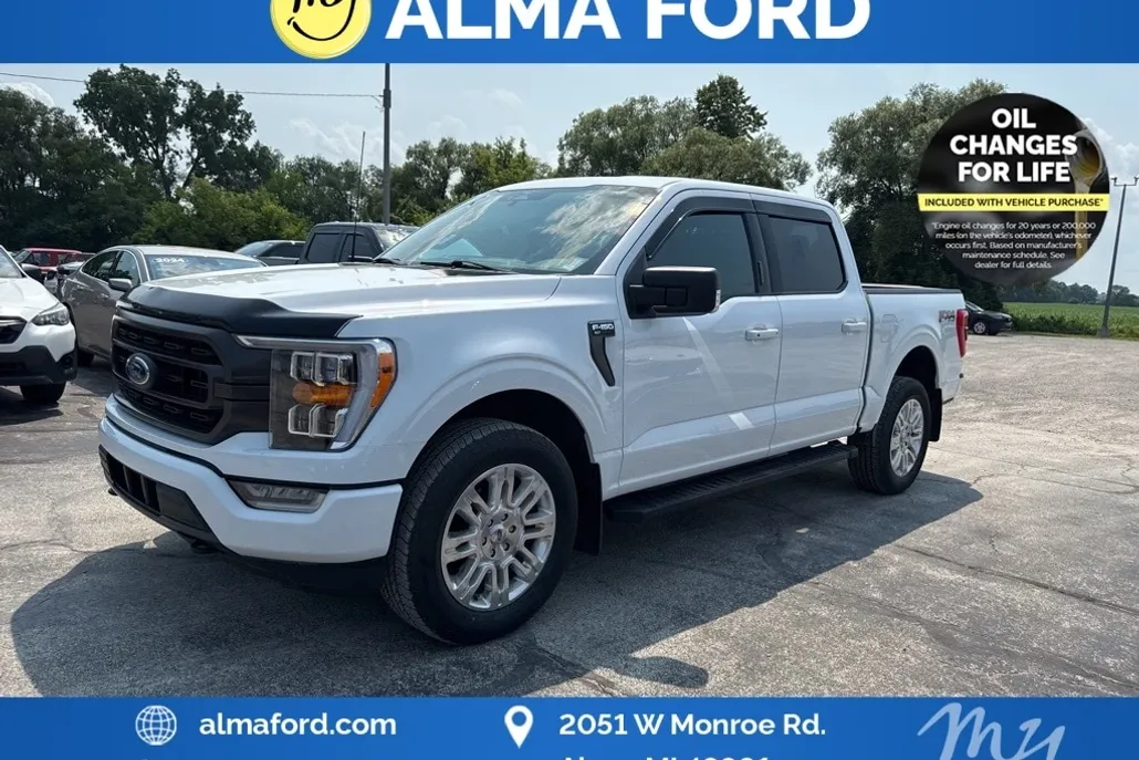 2023 Ford F-150 XLT photo 1