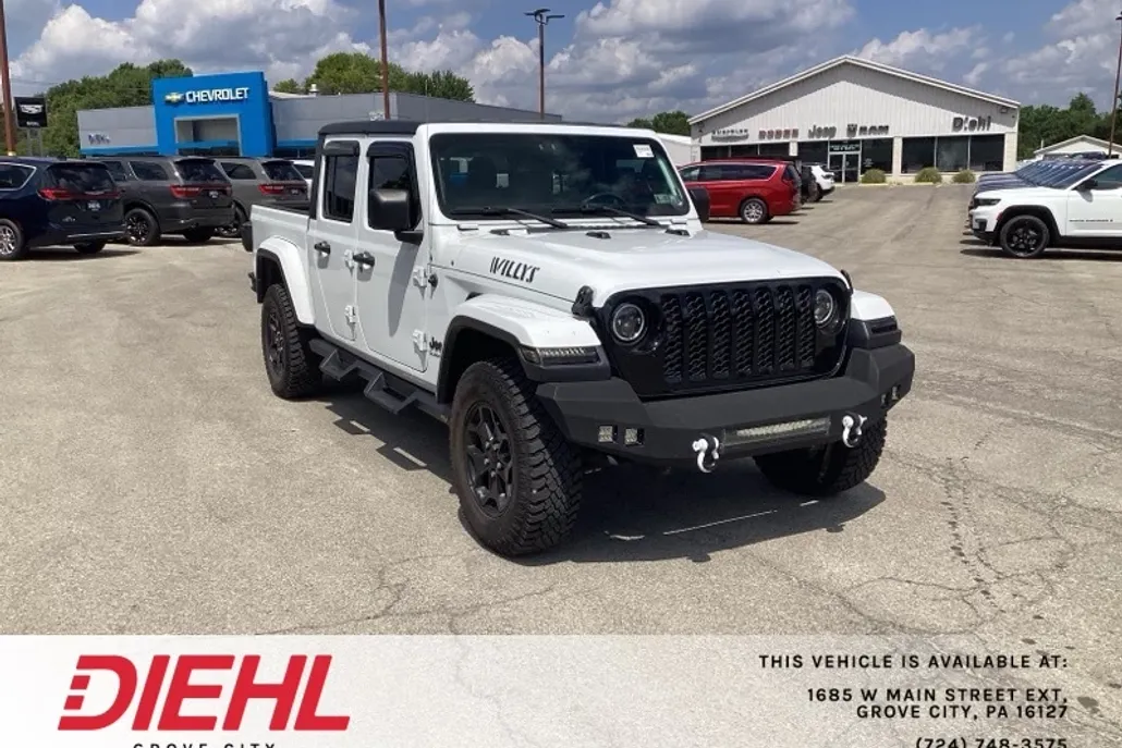 2021 Jeep Gladiator Willys photo 1