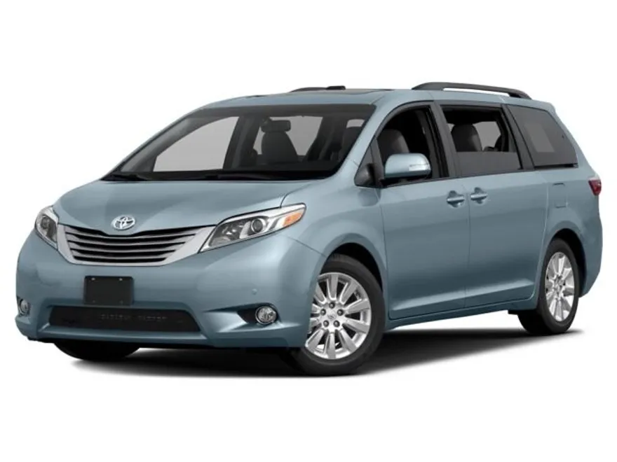 2017 Toyota Sienna XLE photo 1