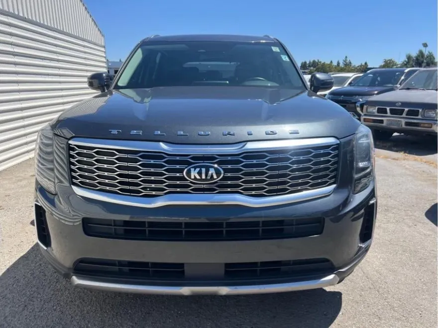 2020 Kia Telluride S photo 1