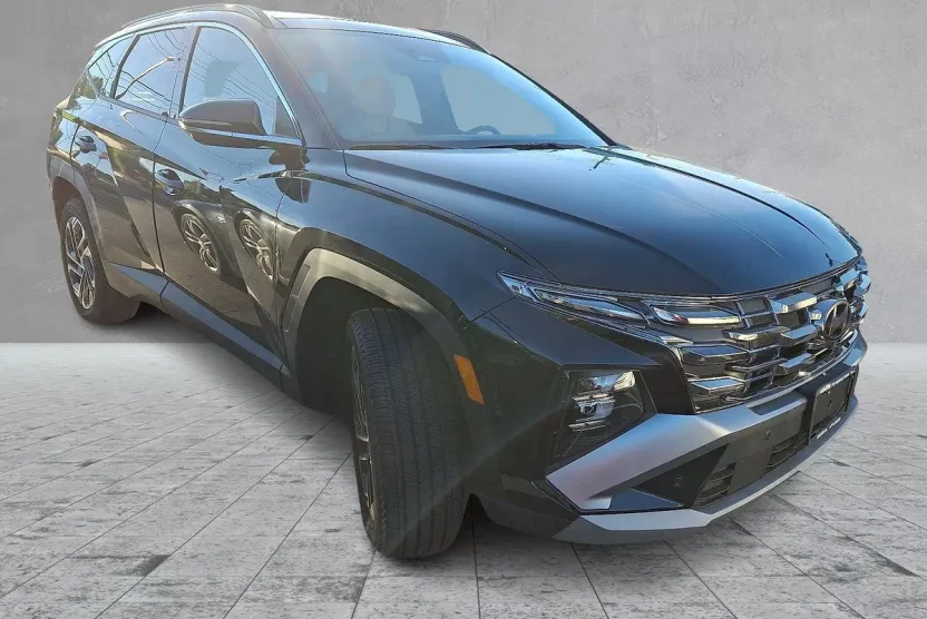 2025 Hyundai Tucson Limited photo 1