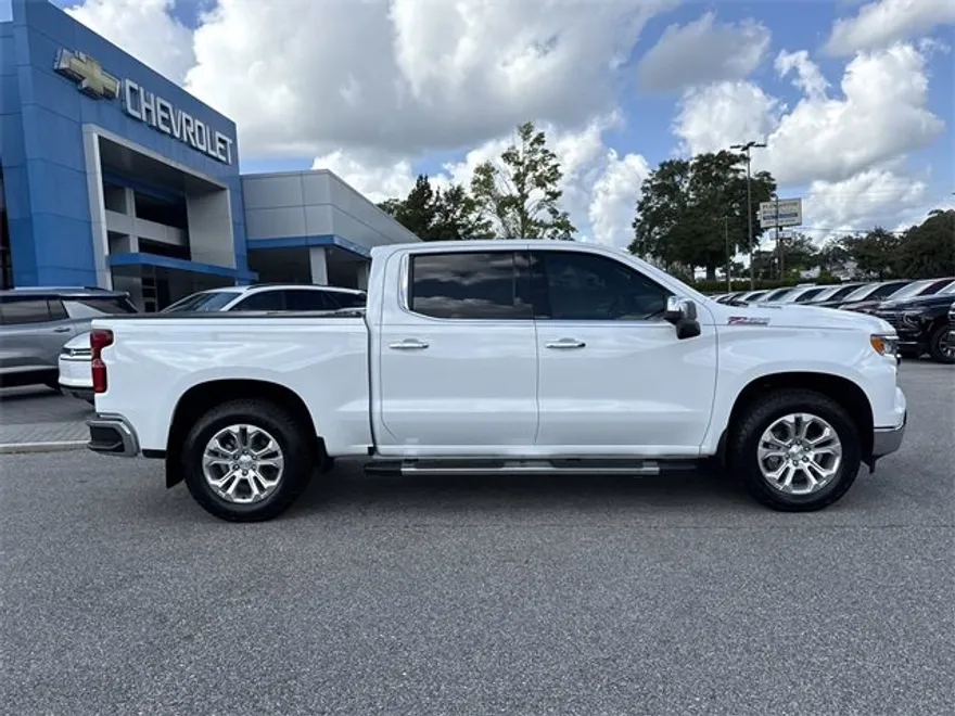 2024 Chevrolet Silverado 1500 LTZ photo 1