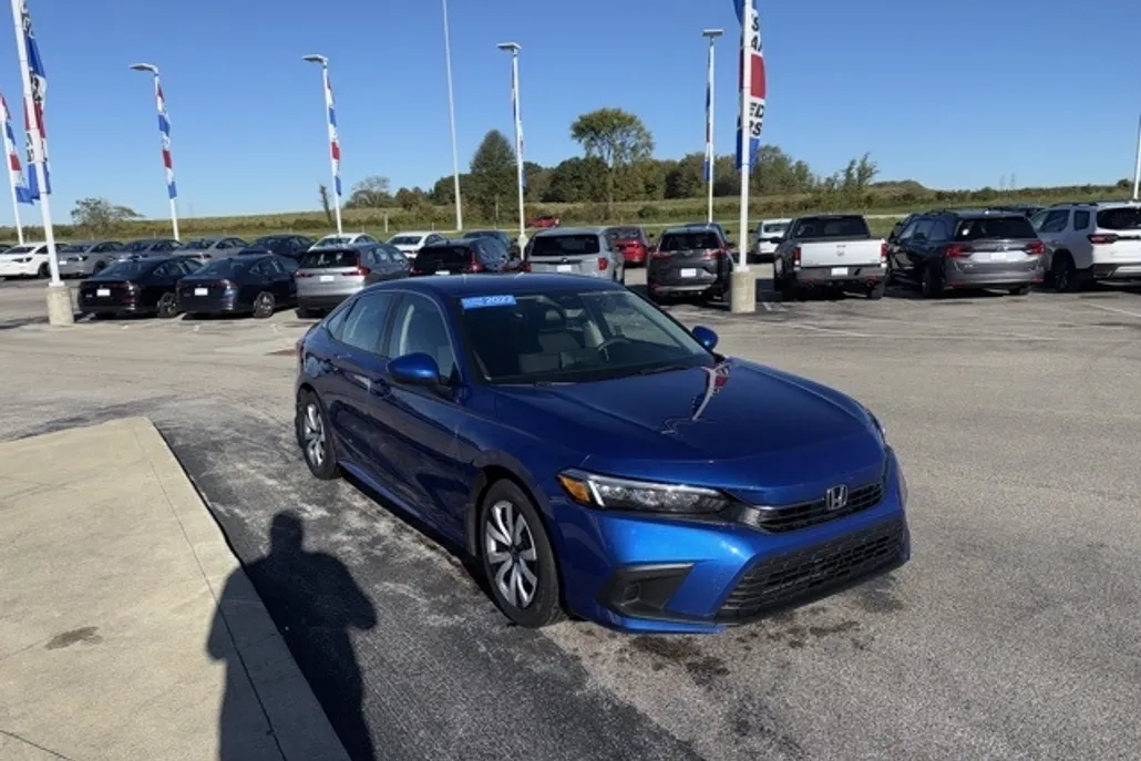 2022 Honda Civic LX photo 1