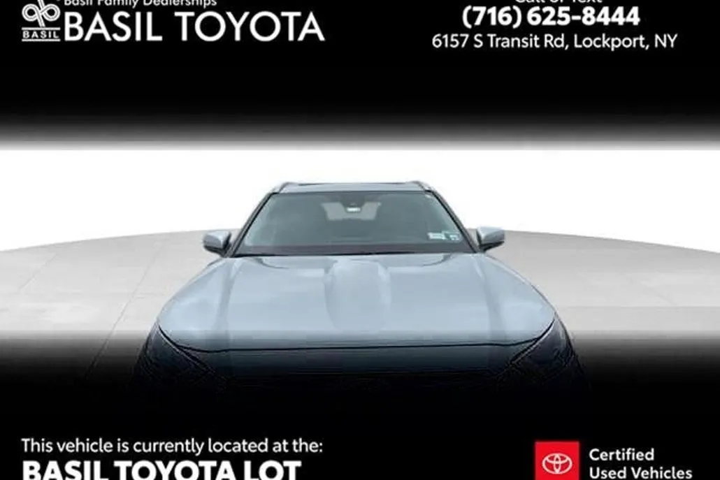 2023 Toyota Highlander XLE photo 1