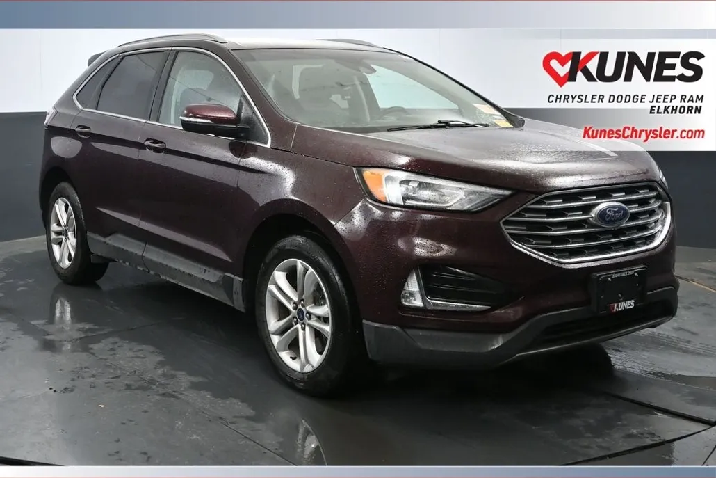 2019 Ford Edge SEL photo 1