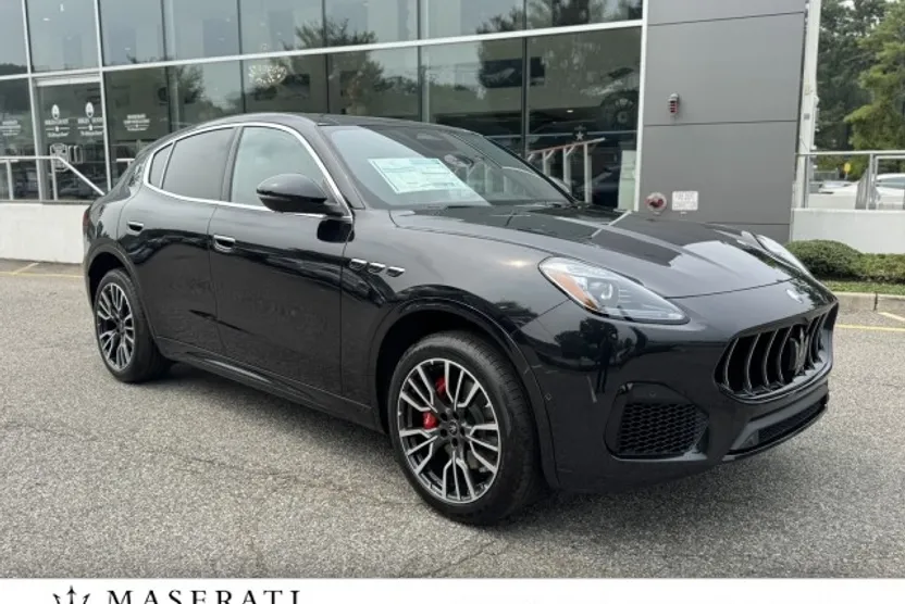2025 Maserati Grecale photo 1
