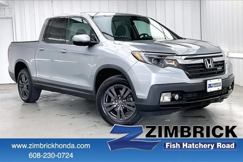 2019 Honda Ridgeline Sport photo 1