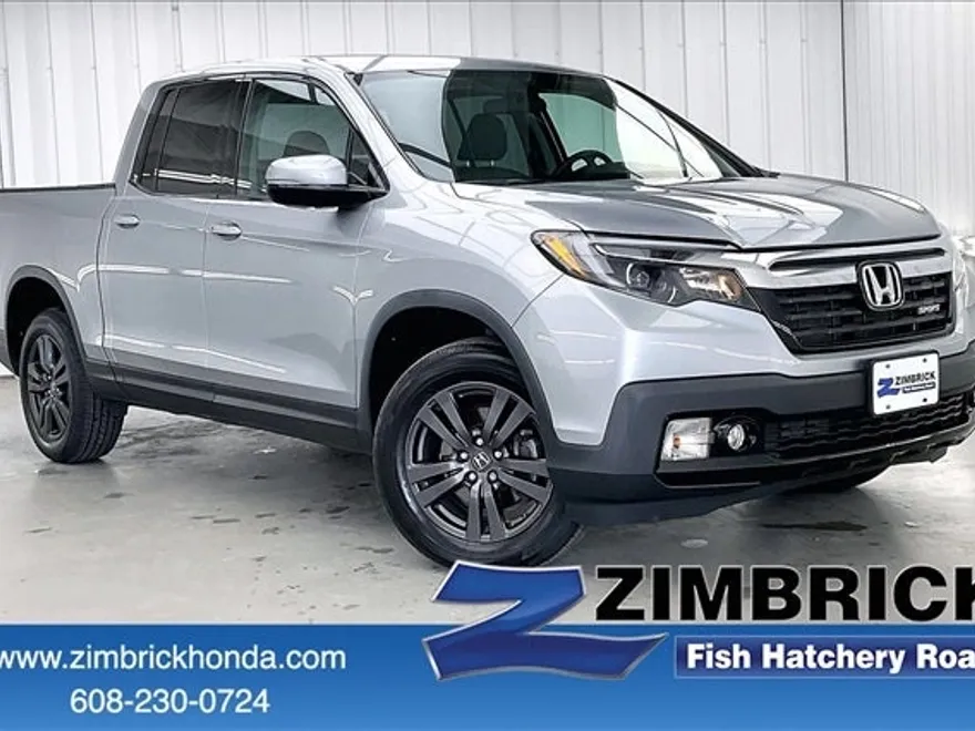 2019 Honda Ridgeline Sport photo 1