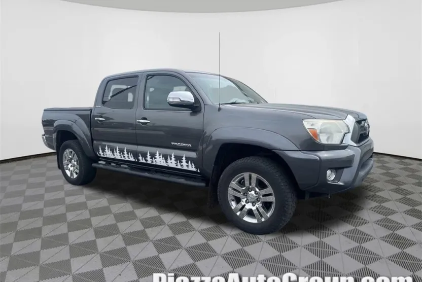 2015 Toyota Tacoma Base photo 1