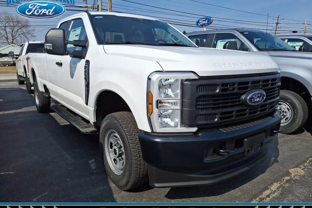 2025 Ford F-250 XL photo 1
