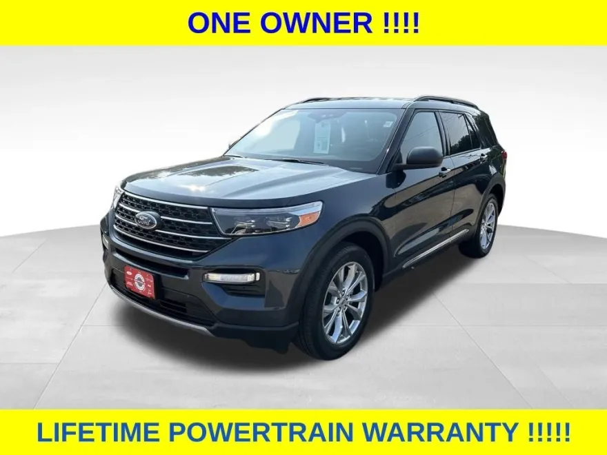 2023 Ford Explorer XLT photo 1