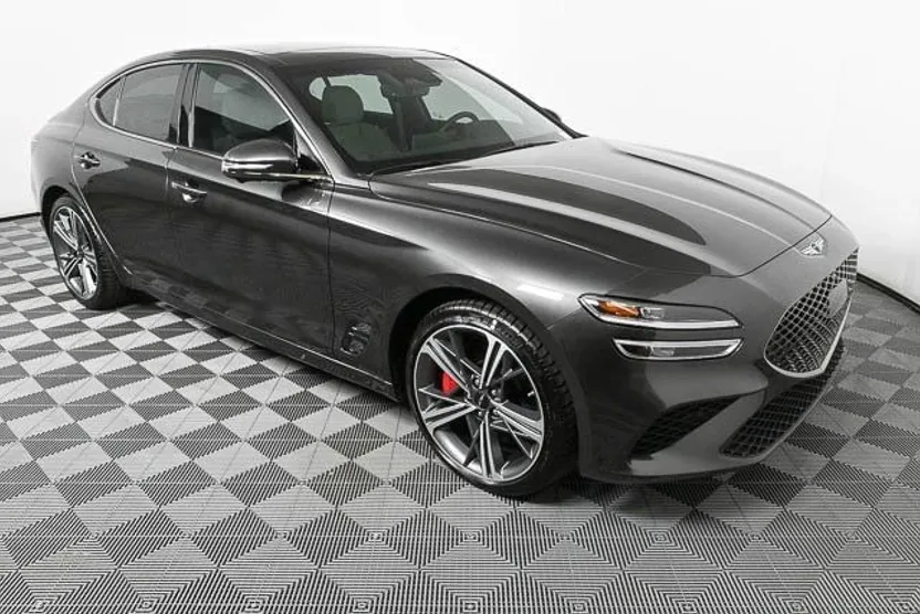 2025 Genesis G70 3.3T Sport Prestige photo 1