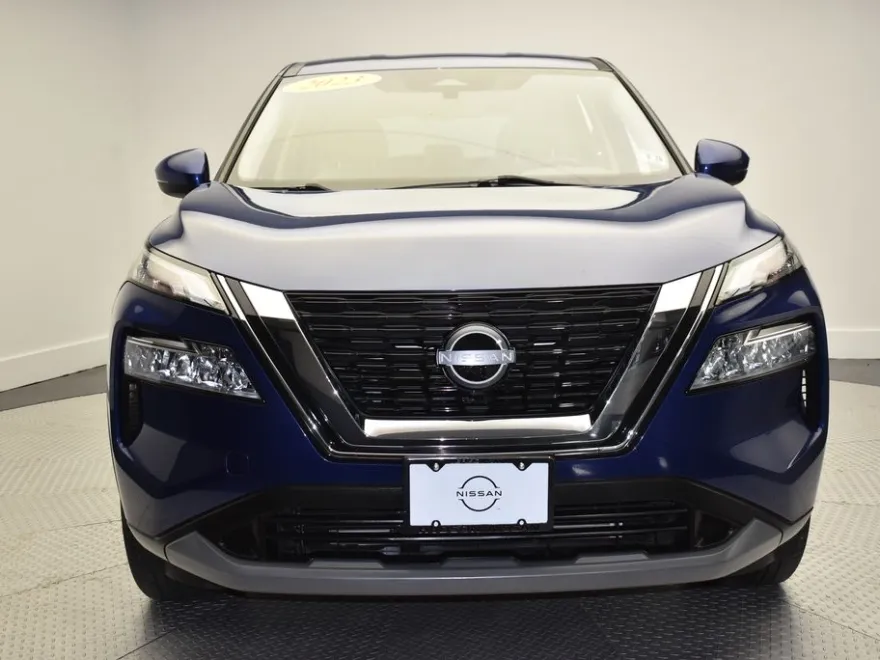 2023 Nissan Rogue SV photo 1