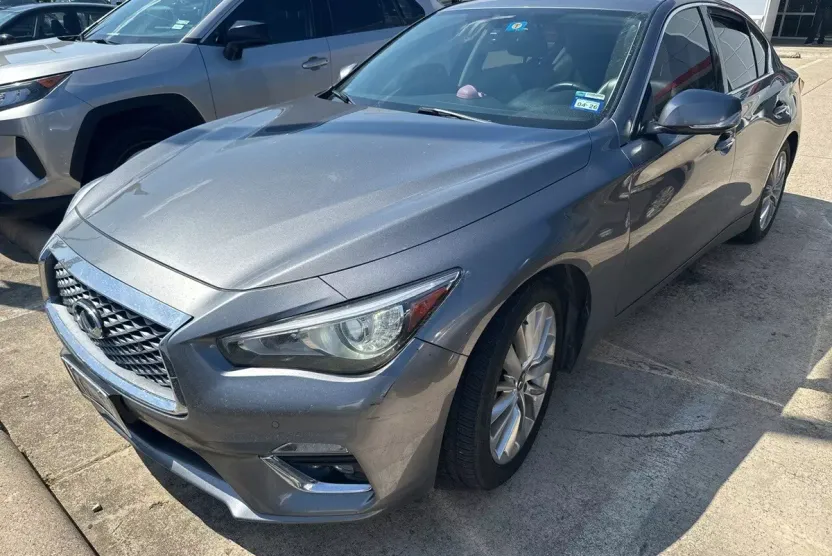 2021 Infiniti Q50 LUXE photo 1