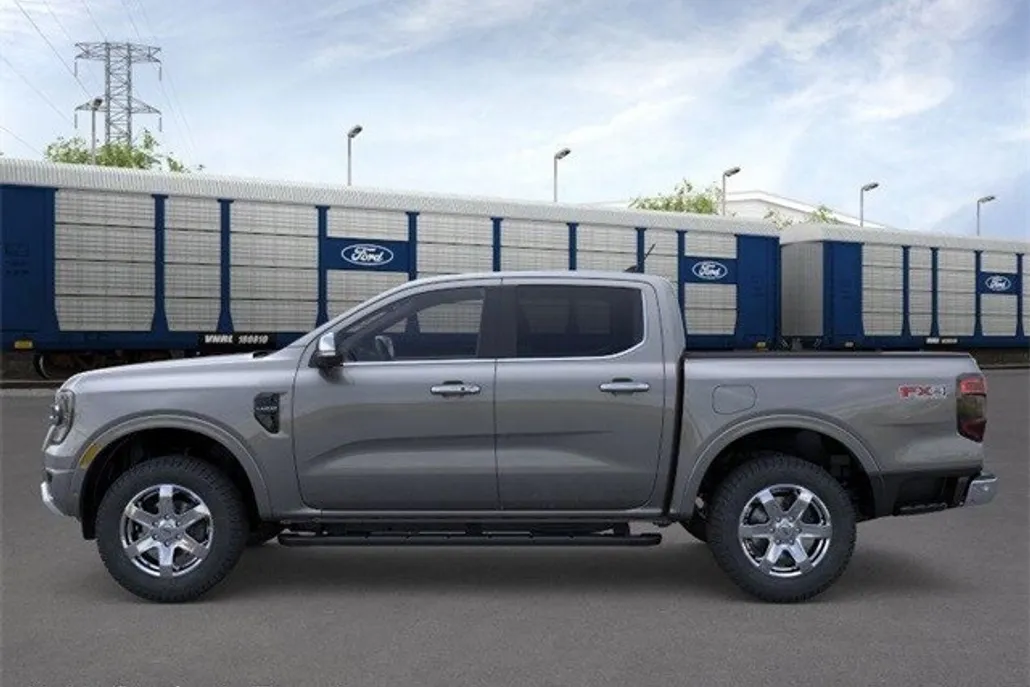 2025 Ford Ranger Lariat photo 1
