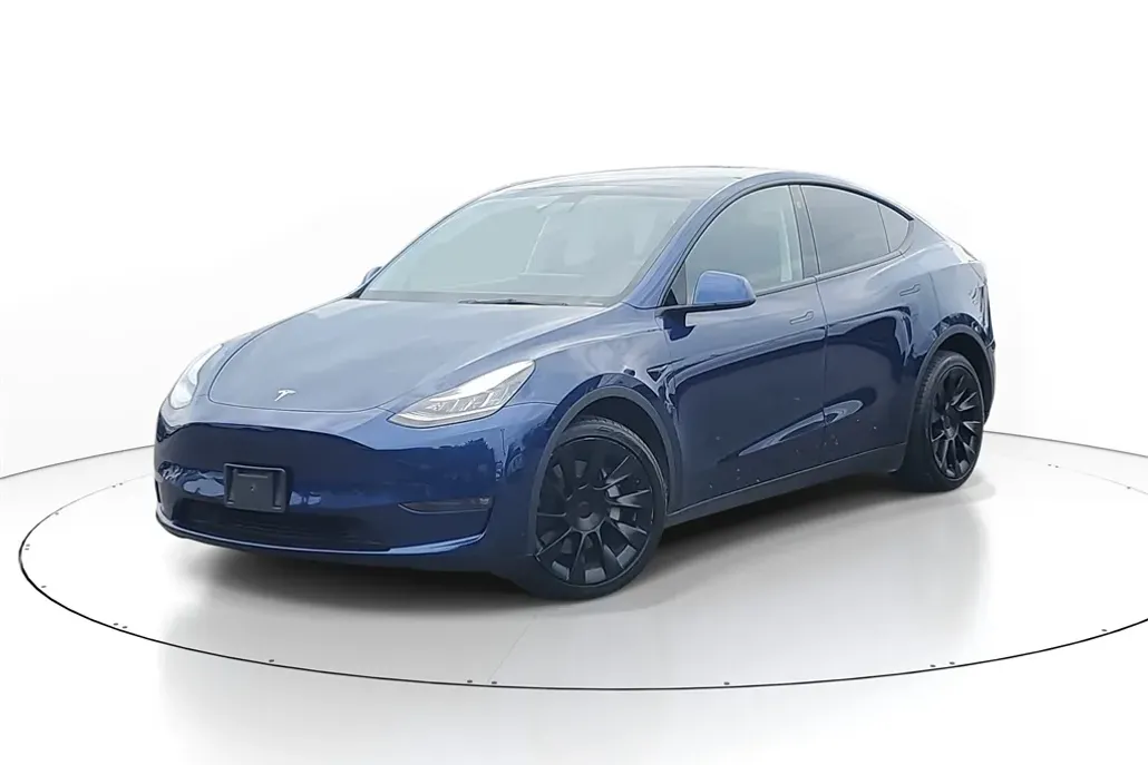 2022 Tesla Model Y Long Range photo 1