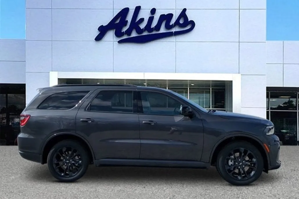 2025 Dodge Durango GT photo 1