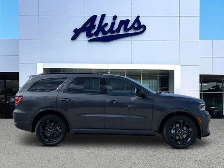 2025 Dodge Durango GT photo 1