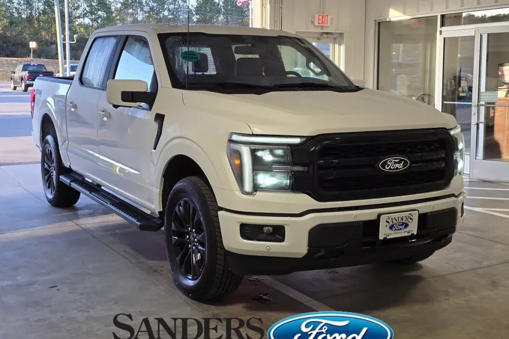 2025 Ford F-150 Lariat photo 1
