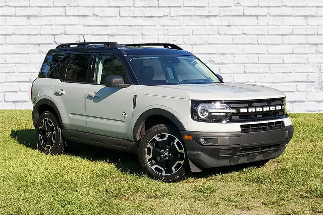 2022 Ford Bronco Sport Outer Banks photo 1