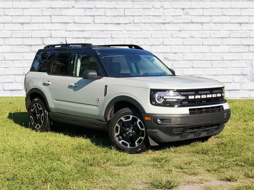 2022 Ford Bronco Sport Outer Banks photo 1