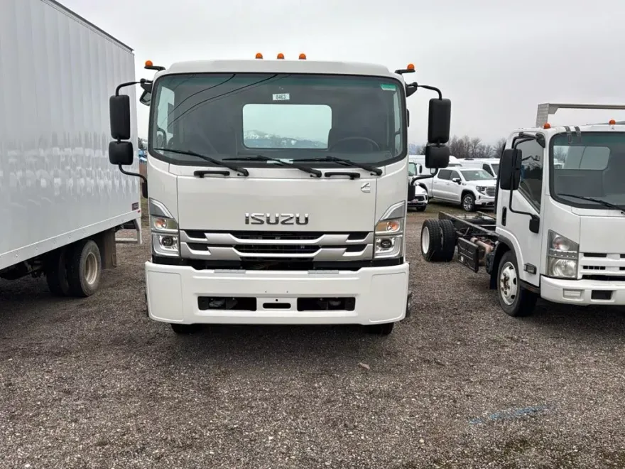 2024 Isuzu FTR photo 1