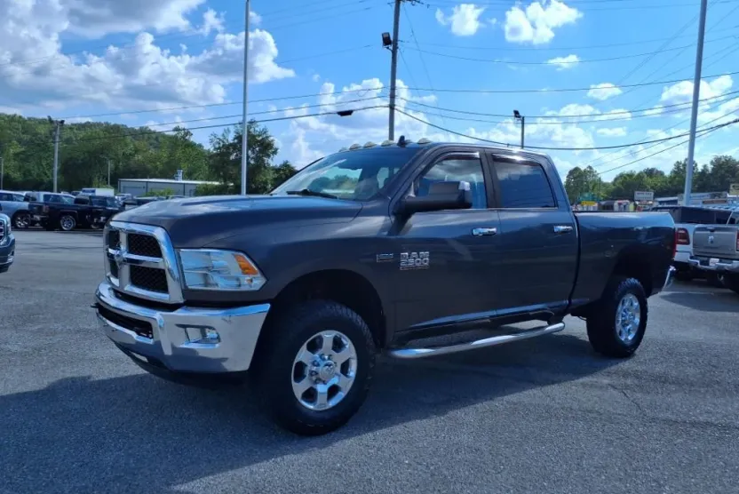2016 Ram 2500 SLT photo 1