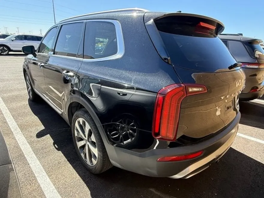 2022 Kia Telluride S photo 1