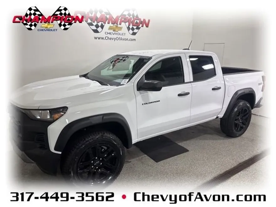 2025 Chevrolet Colorado Trail Boss photo 1