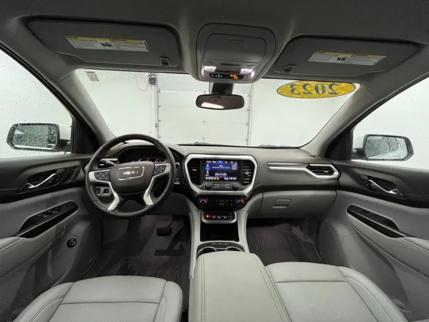 2023 Gmc Acadia SLT photo 1