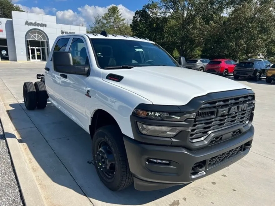 2026 Ram 3500 Tradesman photo 1