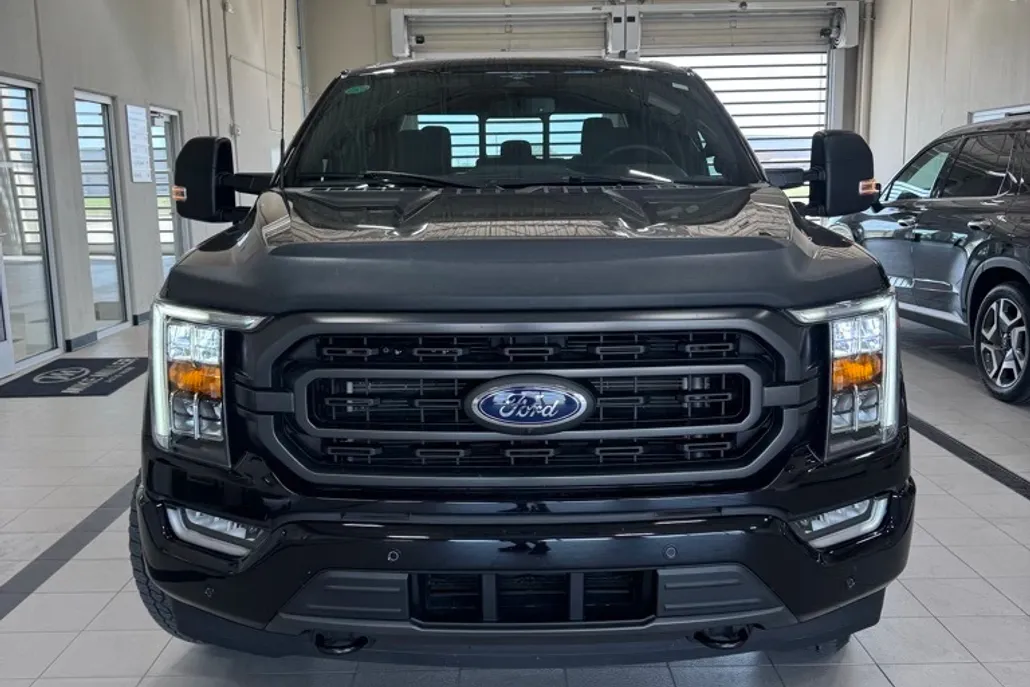 2023 Ford F-150 XLT photo 1
