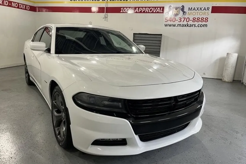 2015 Dodge Charger R/T photo 1