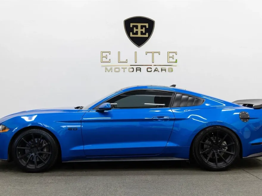 2020 Ford Mustang GT photo 1