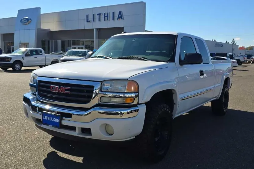2005 Gmc Sierra 1500 SLE photo 1