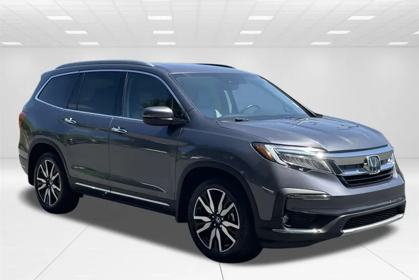 2022 Honda Pilot Touring photo 1