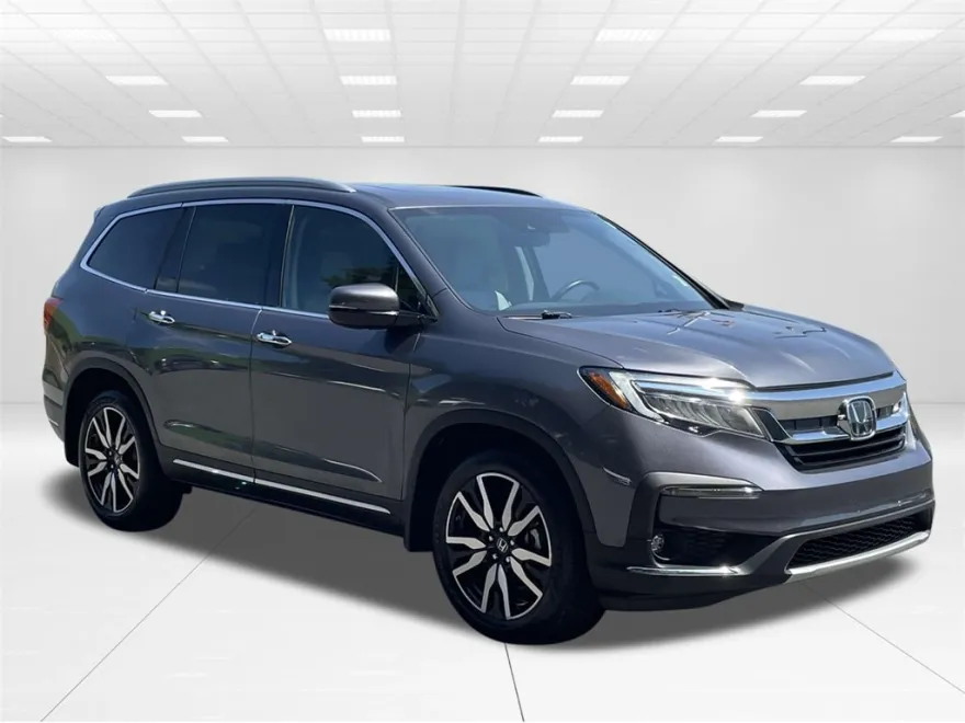 2022 Honda Pilot Touring photo 1