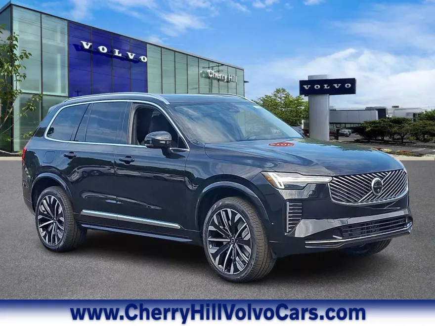 2025 Volvo XC90 Plus photo 1