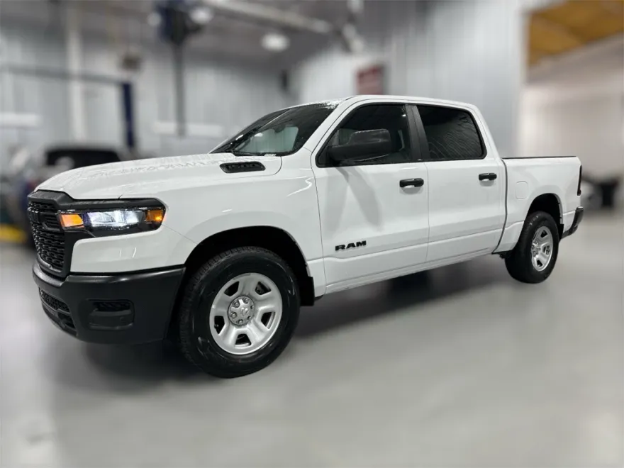 2025 Ram 1500 Tradesman photo 1