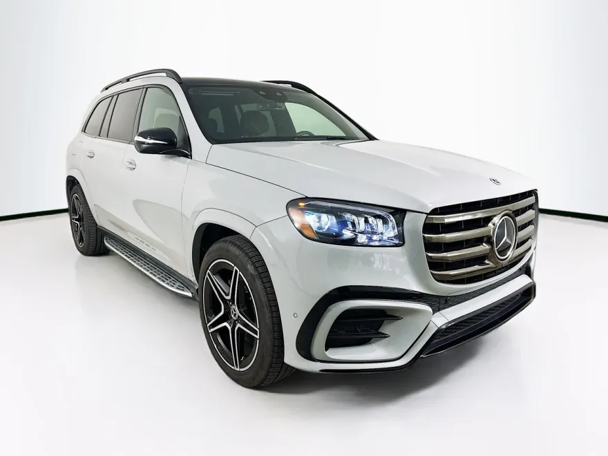 2025 Mercedes Benz GLS 450 4MATIC photo 1