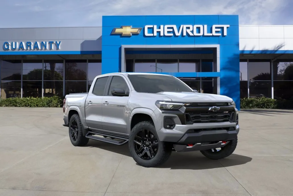 2025 Chevrolet Colorado Z71 photo 1