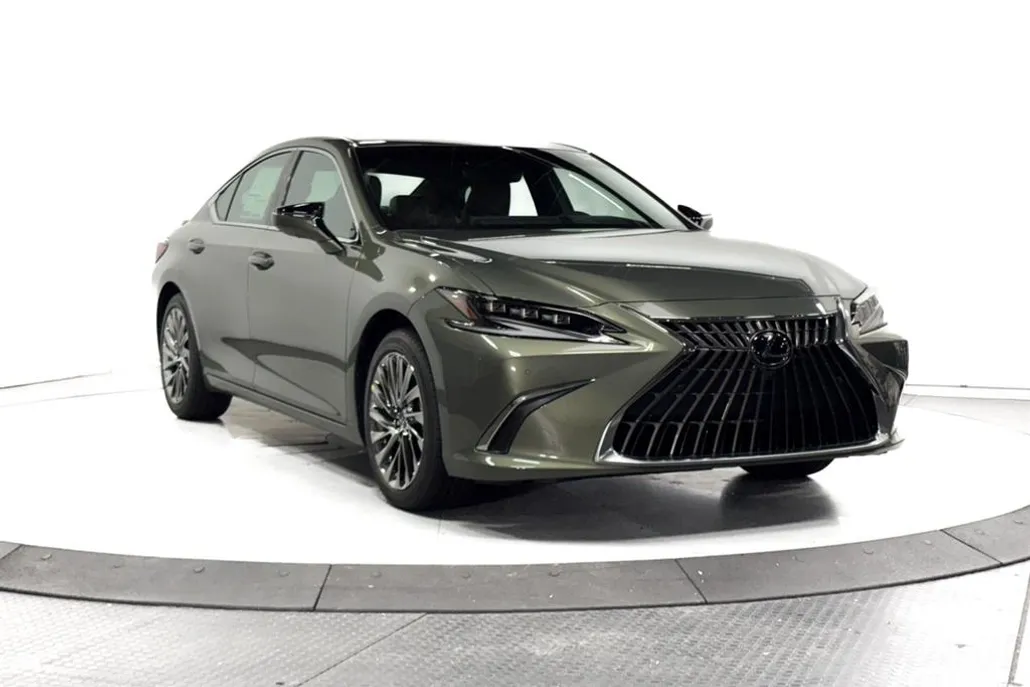 2025 Lexus ES 300h Ultra Luxury photo 1