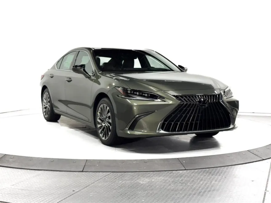 2025 Lexus ES 300h Ultra Luxury photo 1