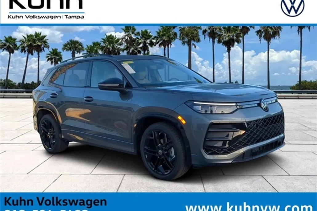 2025 Volkswagen Tiguan SE R-Line Black photo 1