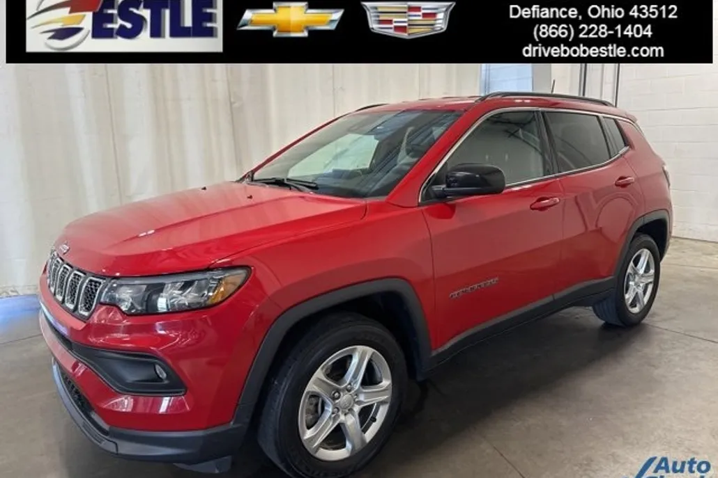 2024 Jeep Compass Latitude photo 1