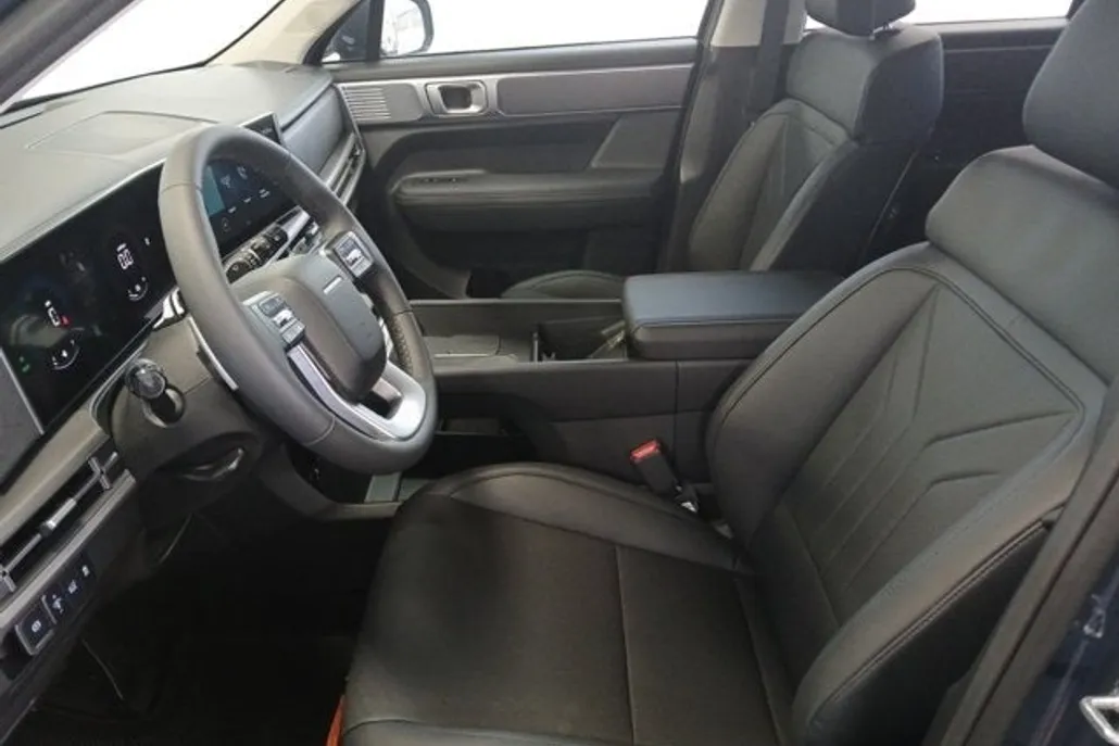 2026 Hyundai Santa Fe SEL photo 1