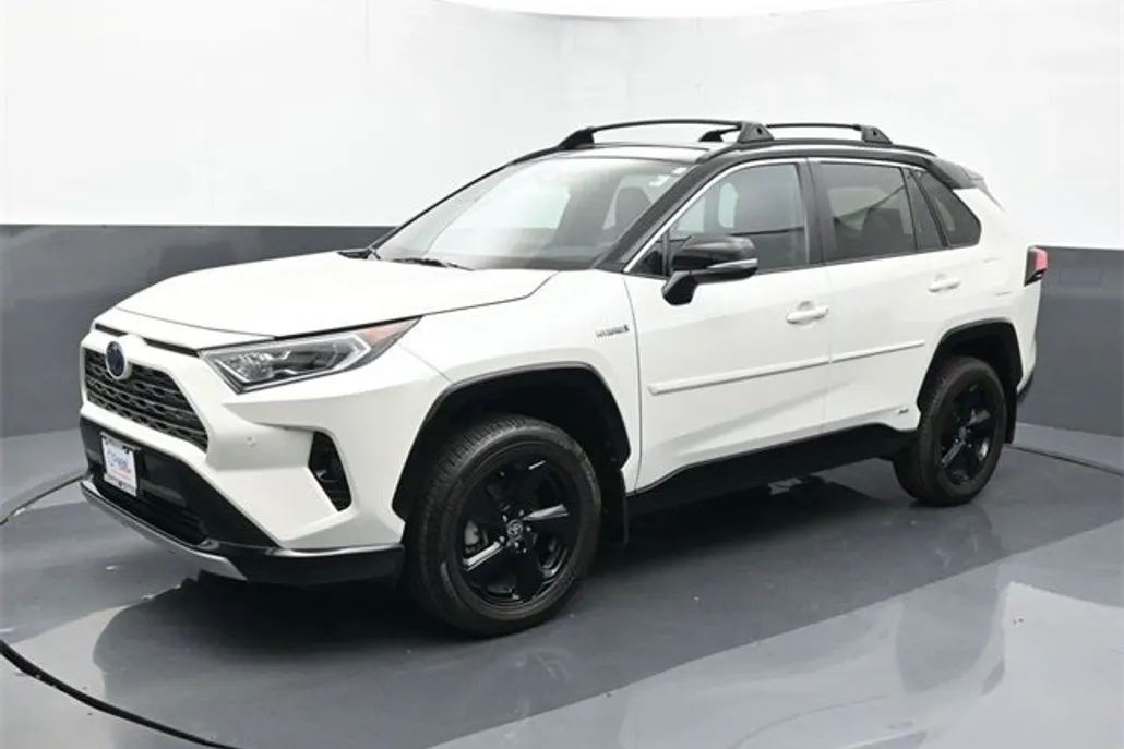 2021 Toyota RAV4 Hybrid XSE photo 1